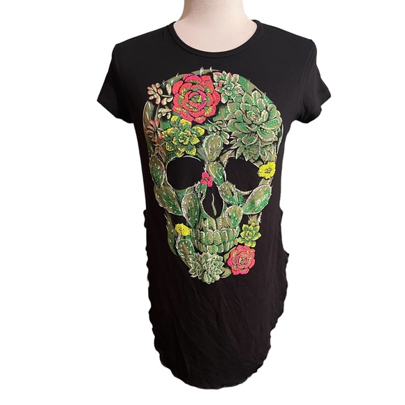 NWT’s Ay Guey floral succulent skull T shirt - Picture 3 of 11